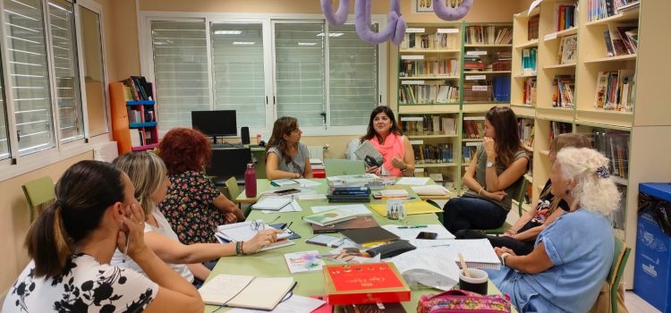Primera sesión de «Leer juntos» en la biblioteca del CEIP «Parque Europa» (Utebo)